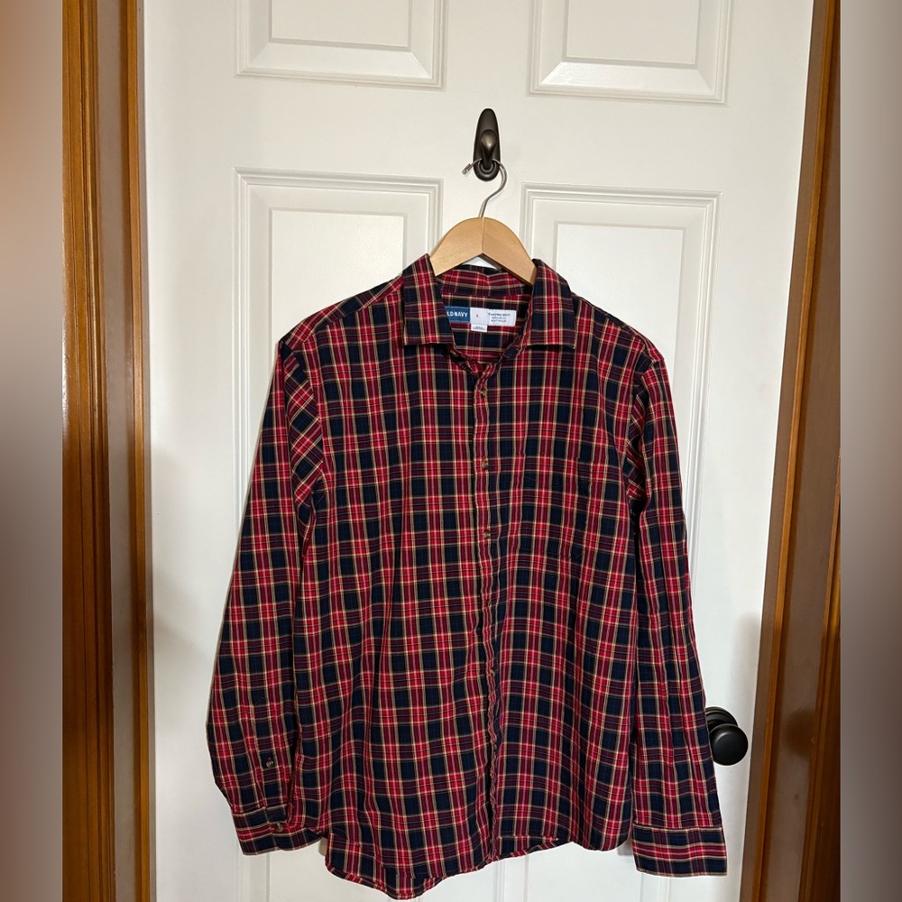 Men’s Old Navy Plaid Button Down Shirt